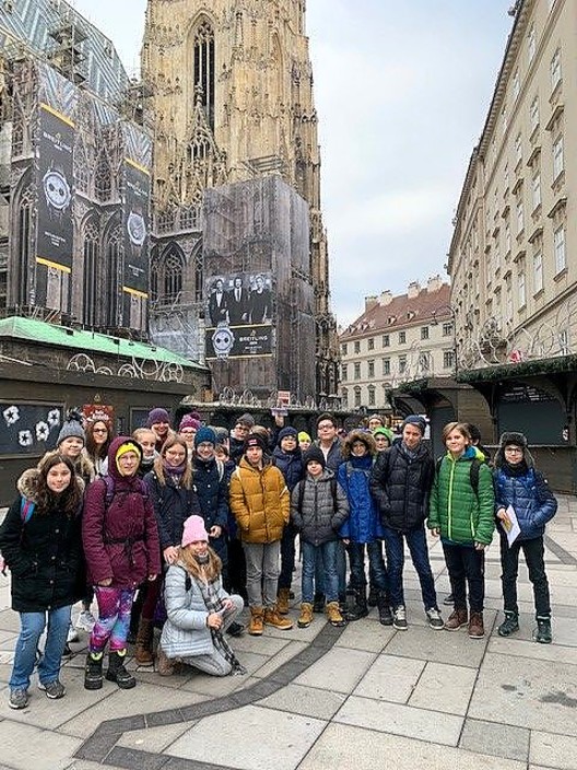 Vorschaubild Bericht „Stadtrundgang und „Time Travel““